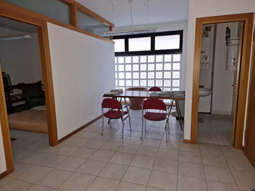 Immagine 1 di Appartamento in vendita  in VIALE ANGELONI a Cesena