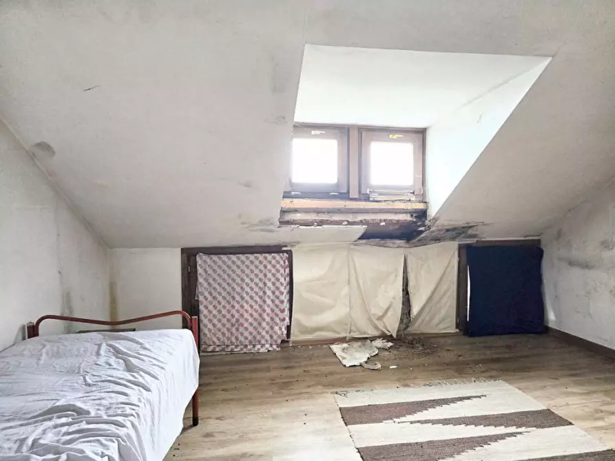 Immagine 11 di Appartamento in vendita  in frazione Ronchedel, N. 4/a a Seren Del Grappa