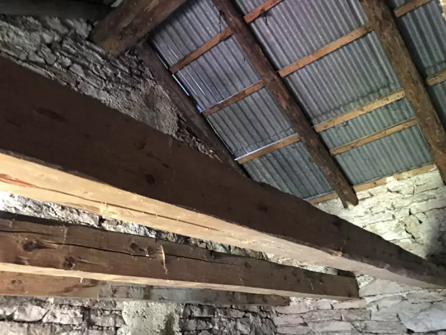 Immagine 5 di Rustico / casale in vendita  a Gallio