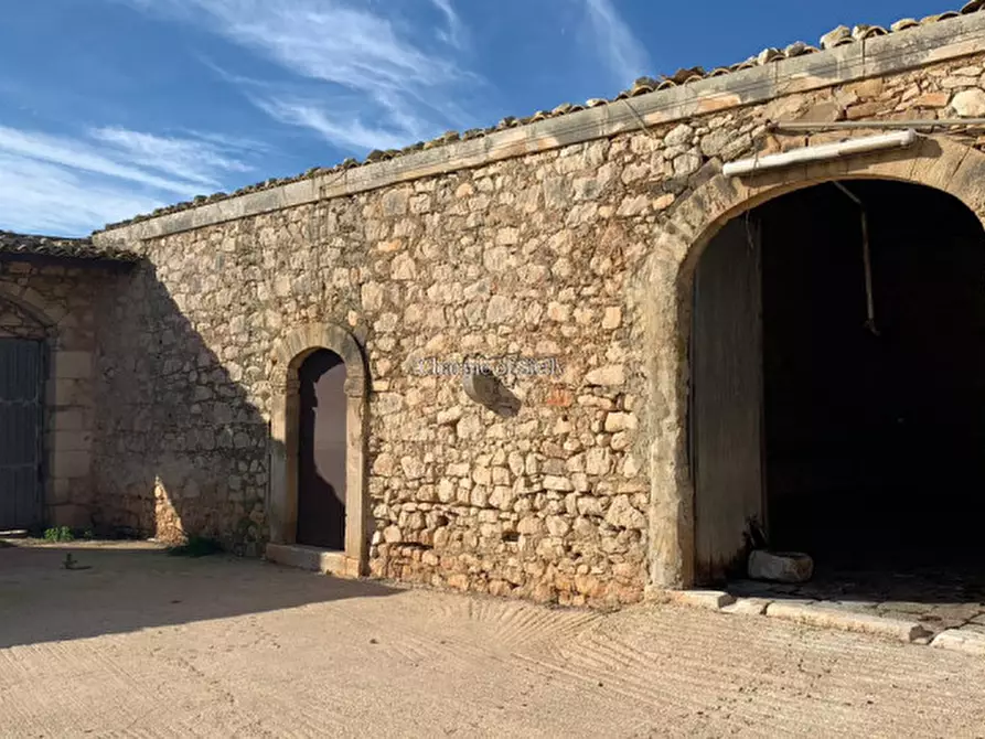Immagine 3 di Rustico / casale in vendita  in Contrada Mangiapane a Comiso