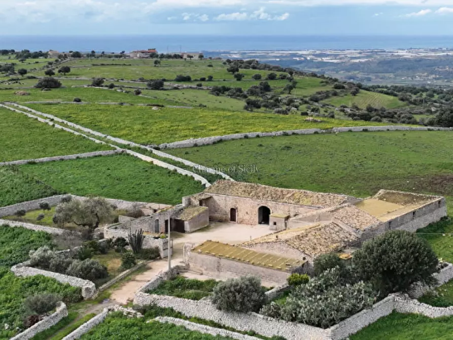 Immagine 10 di Rustico / casale in vendita  in Contrada Mangiapane a Ragusa