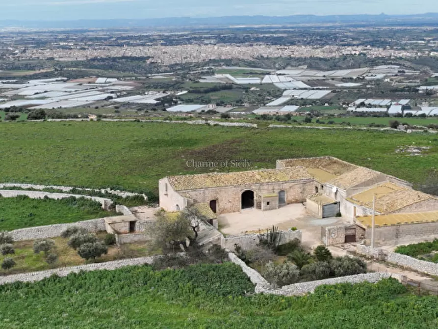 Immagine 13 di Rustico / casale in vendita  in Contrada Mangiapane a Comiso