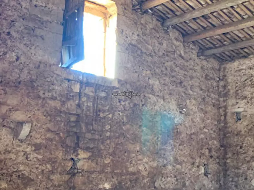 Immagine 25 di Rustico / casale in vendita  in Contrada Mangiapane a Comiso