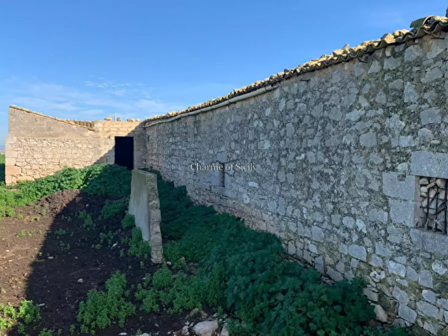 Immagine 29 di Rustico / casale in vendita  in Contrada Mangiapane a Comiso
