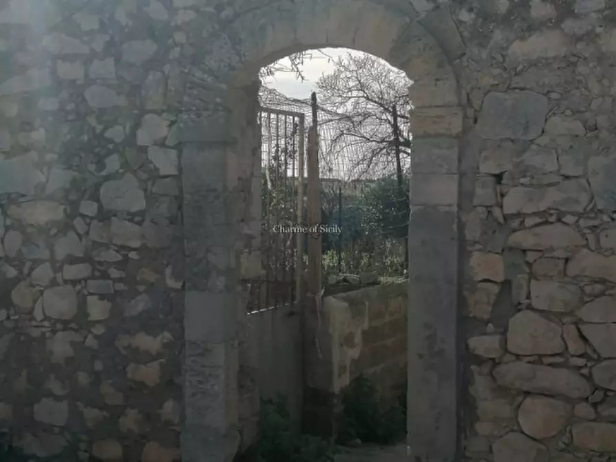 Immagine 45 di Rustico / casale in vendita  in Contrada Mangiapane a Comiso