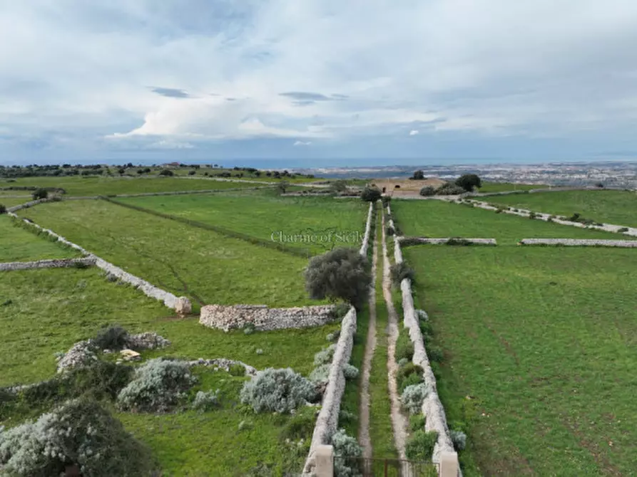 Immagine 53 di Rustico / casale in vendita  in Contrada Mangiapane a Comiso