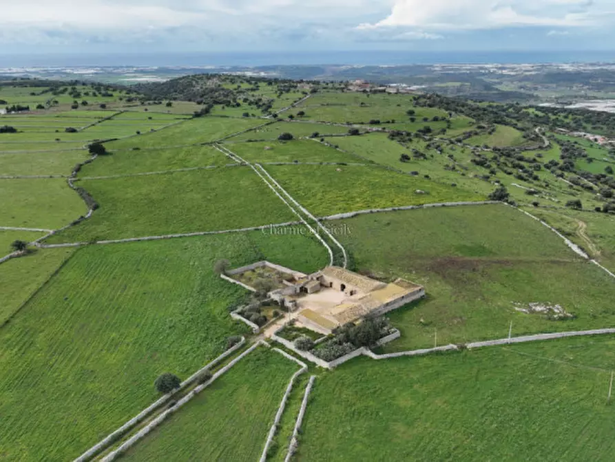 Immagine 53 di Rustico / casale in vendita  in Contrada Mangiapane a Comiso