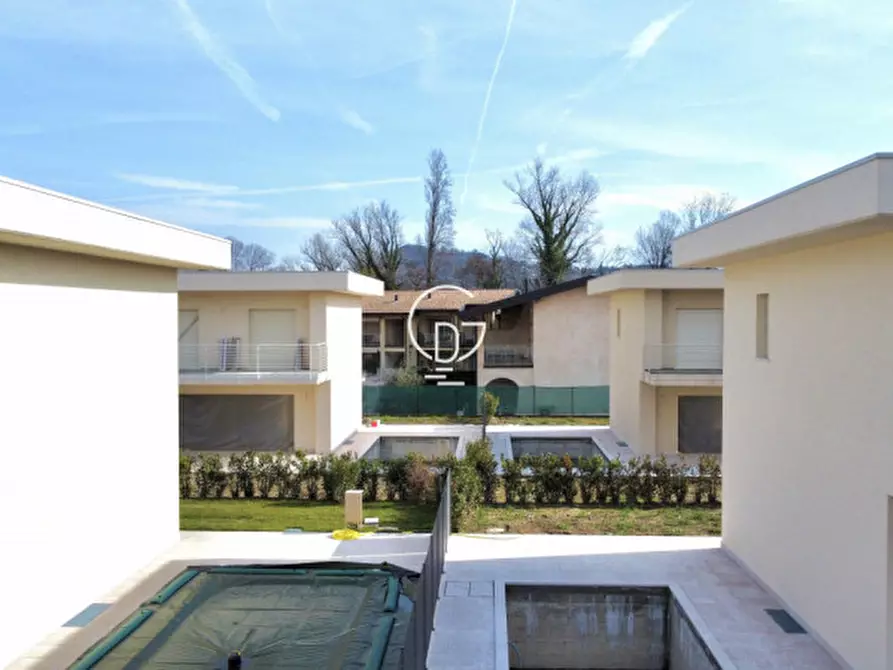 Immagine 6 di Villa in vendita  in Via Pieve Vecchia a Manerba Del Garda