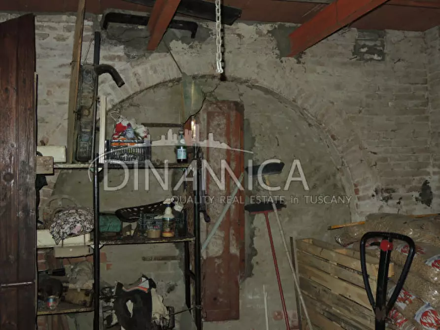 Immagine 9 di Rustico / casale in vendita  a Palaia