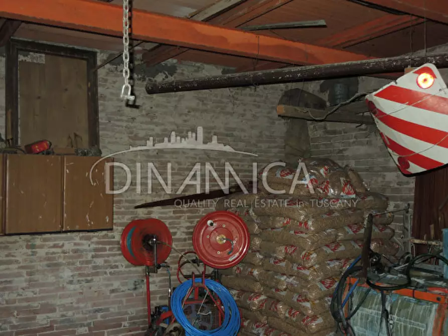 Immagine 10 di Rustico / casale in vendita  a Palaia