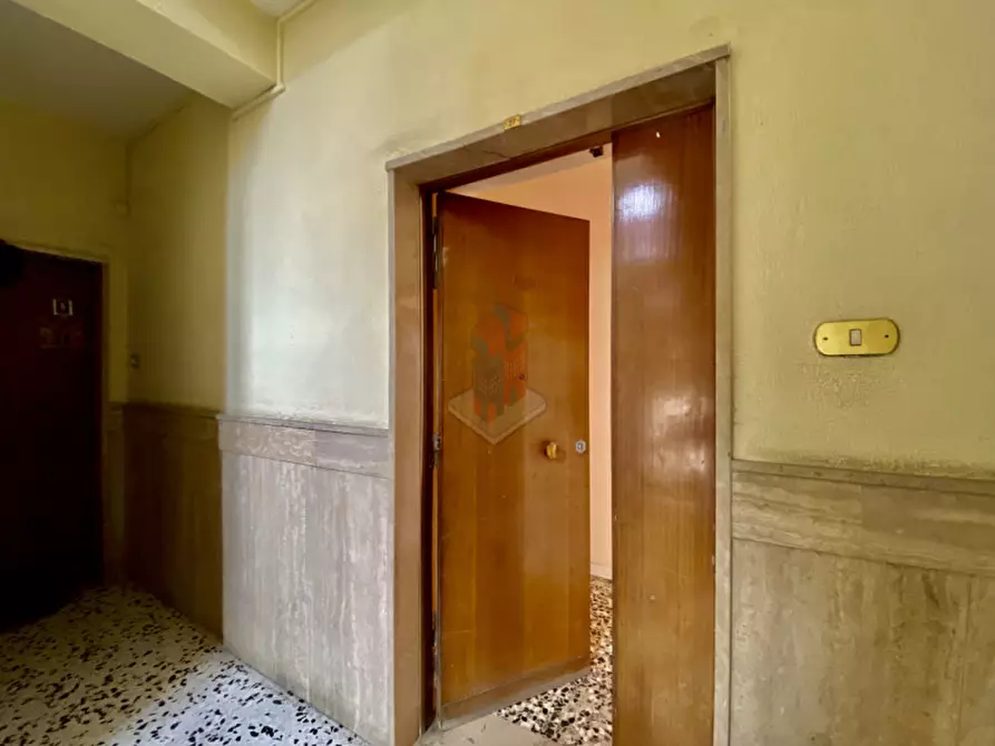 Immagine 7 di Appartamento in vendita  in CORSO SECONDIGLIANO - VIA DEL CASSANO a Napoli