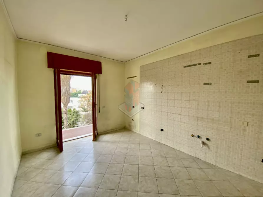 Immagine 20 di Appartamento in vendita  in CORSO SECONDIGLIANO - VIA DEL CASSANO a Napoli