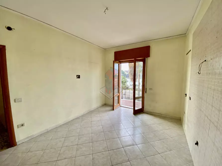 Immagine 21 di Appartamento in vendita  in CORSO SECONDIGLIANO - VIA DEL CASSANO a Napoli