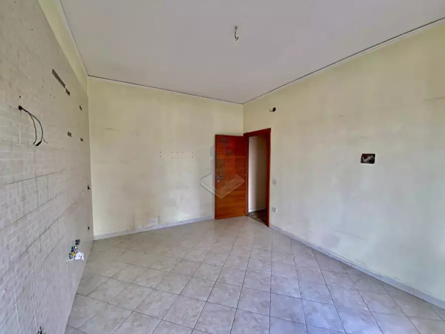 Immagine 22 di Appartamento in vendita  in CORSO SECONDIGLIANO - VIA DEL CASSANO a Napoli
