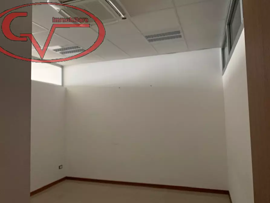 Immagine 6 di Ufficio in vendita  in gruccia a San Giovanni Valdarno