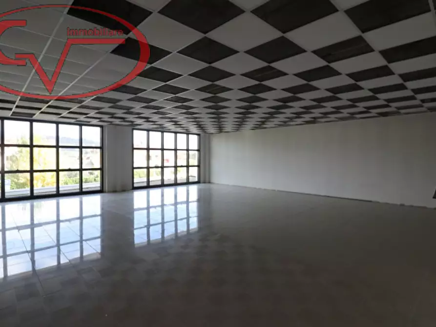 Immagine 5 di Ufficio in vendita  in gruccia a San Giovanni Valdarno