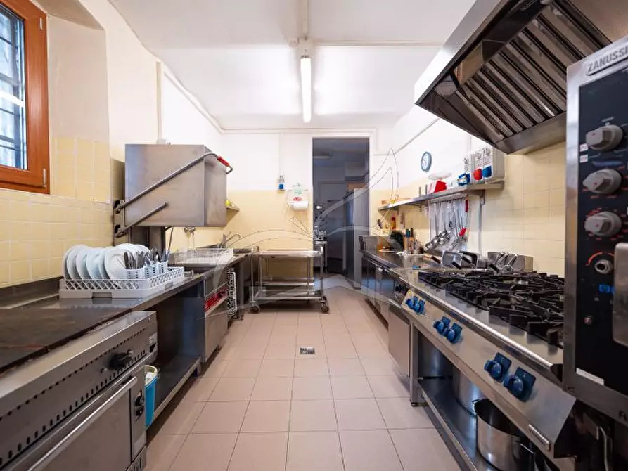 Immagine 4 di Hotel in vendita  a Comano Terme