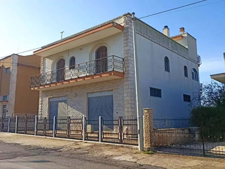 Immagine 4 di Palazzo in vendita  in Montalbano a Fasano
