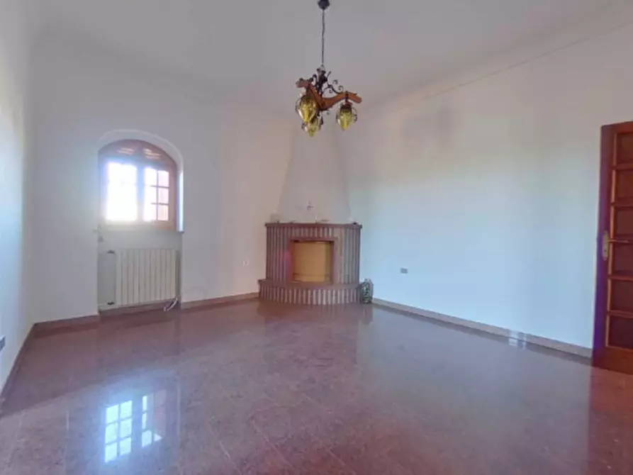 Immagine 15 di Palazzo in vendita  in Montalbano a Fasano