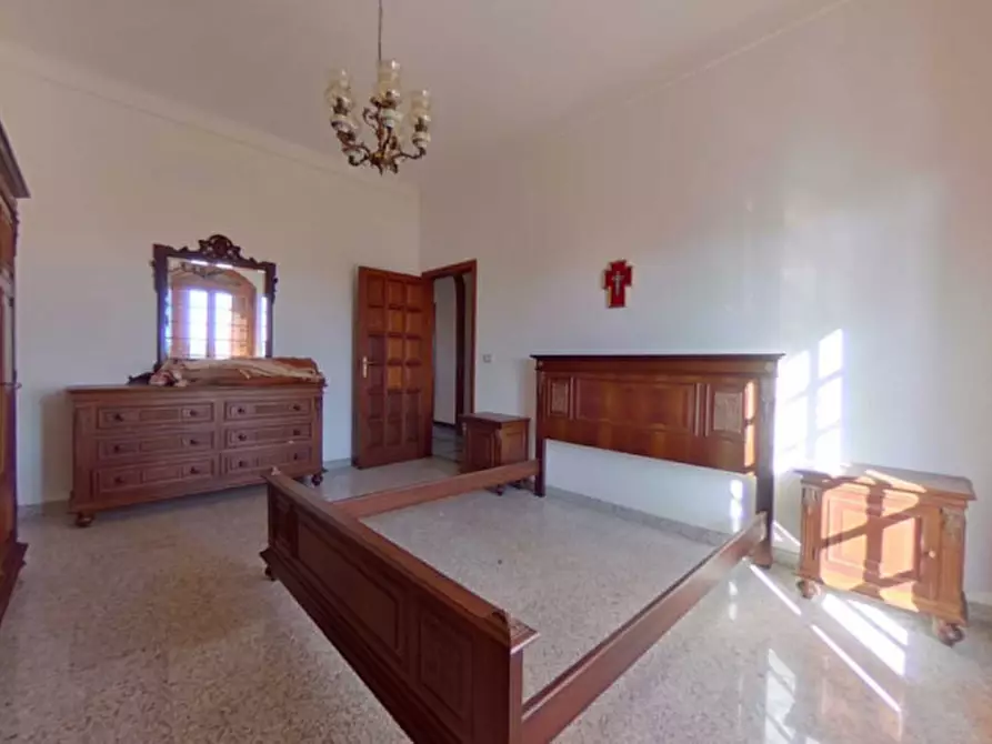 Immagine 19 di Palazzo in vendita  in Montalbano a Fasano