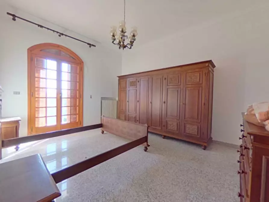 Immagine 20 di Palazzo in vendita  in Montalbano a Fasano