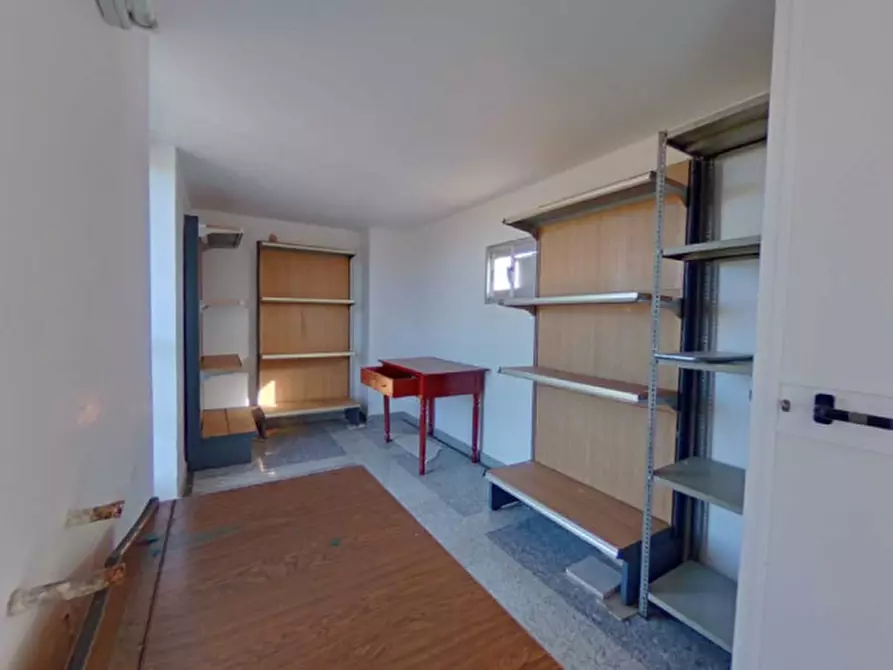 Immagine 30 di Palazzo in vendita  in Montalbano a Fasano