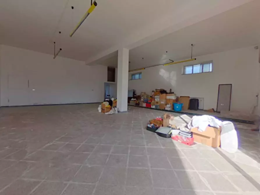 Immagine 36 di Palazzo in vendita  in Montalbano a Fasano