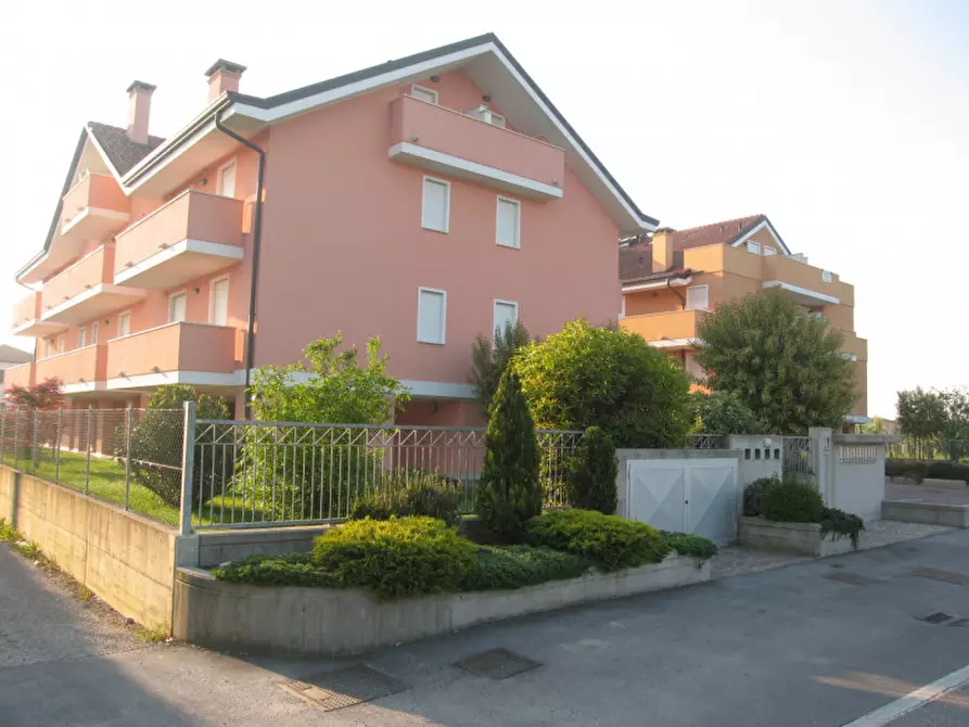 Immagine 1 di Appartamento in vendita  in via Monte Cero n. 42 a Padova