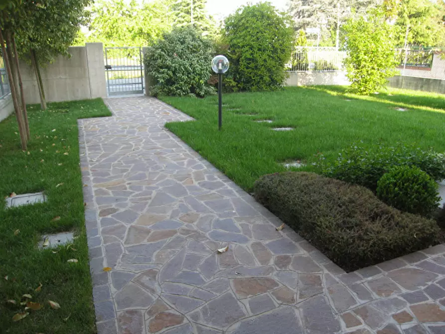 Immagine 2 di Appartamento in vendita  in via Monte Cero n. 42 a Padova