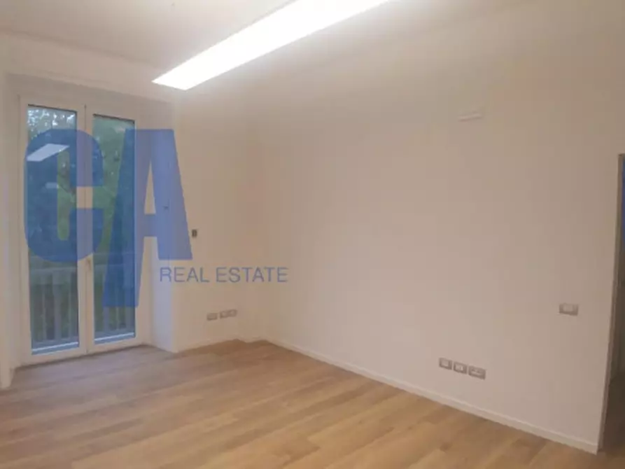 Immagine 10 di Ufficio in affitto  in VIA FREGUGLIA CARLO a Milano