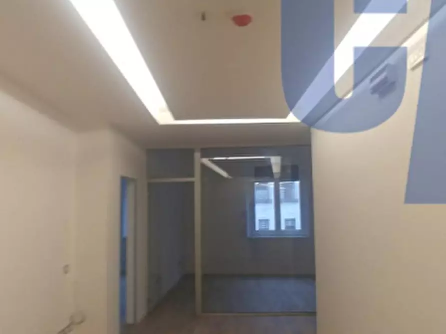 Immagine 17 di Ufficio in affitto  in VIA FREGUGLIA CARLO a Milano