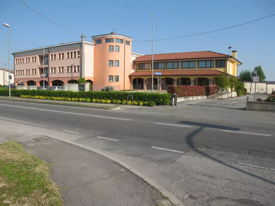 Immagine 5 di Negozio in vendita  in via Euganea n° 151/E a Selvazzano Dentro
