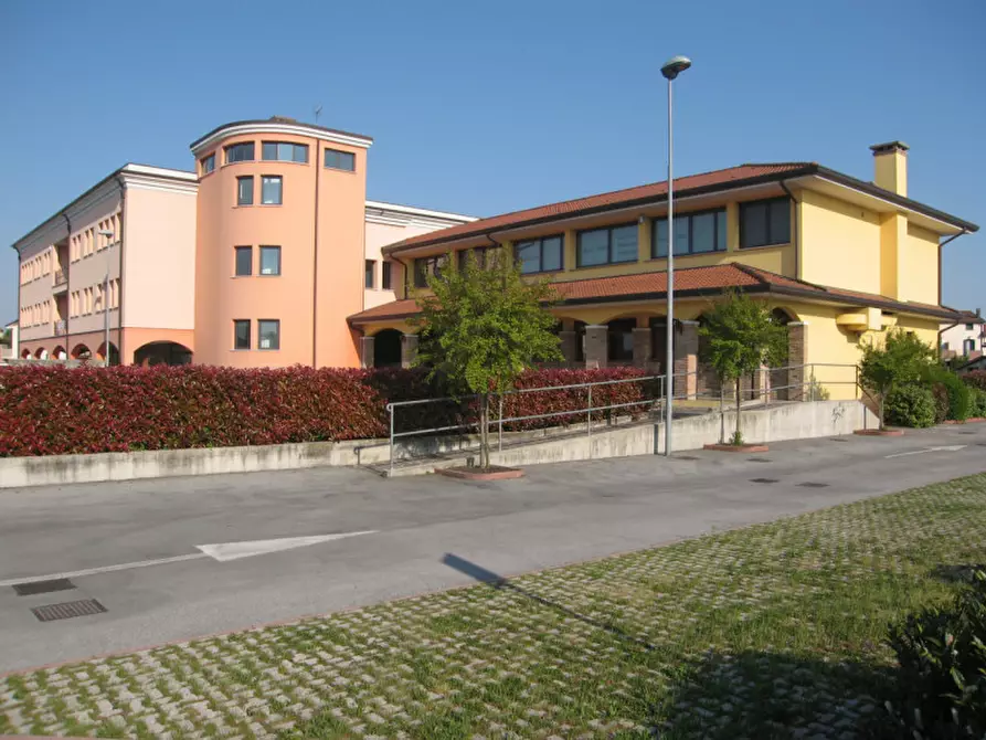 Immagine 10 di Negozio in vendita  in via Euganea n° 151/E a Selvazzano Dentro