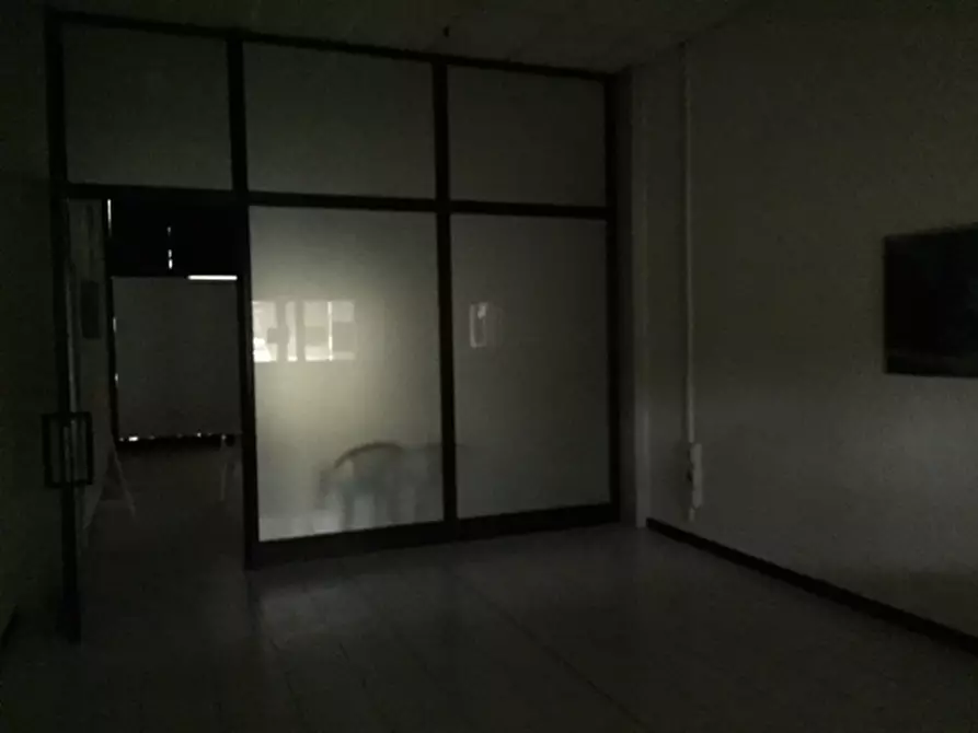 Immagine 5 di Negozio in affitto  in Via Radici a Castellarano