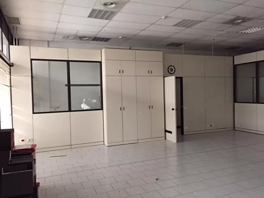 Immagine 8 di Negozio in affitto  in Via Radici a Castellarano