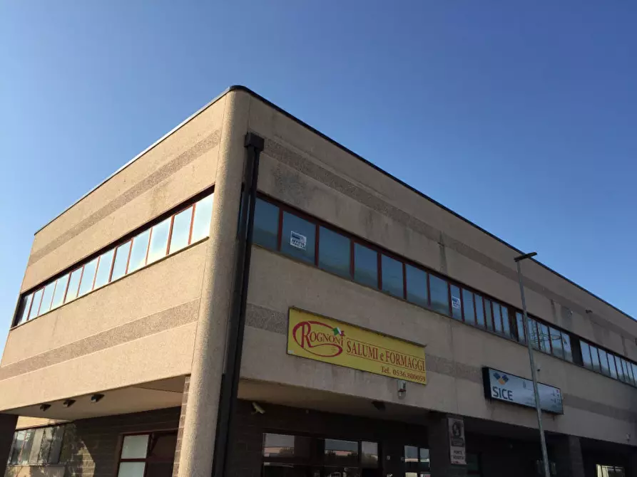 Immagine 10 di Ufficio in affitto  in Via Londra n: 14 a Sassuolo