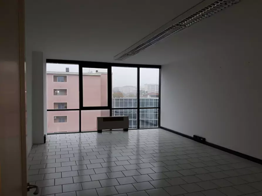 Immagine 3 di Ufficio in affitto  in Piazza Tien An Men a Sassuolo