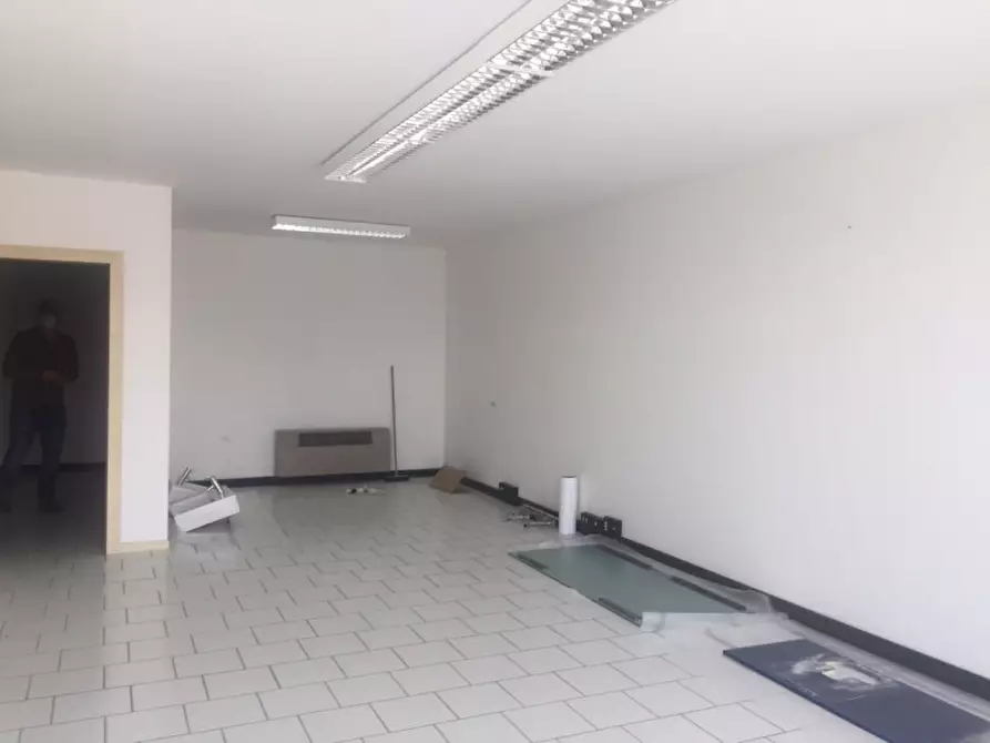 Immagine 5 di Ufficio in affitto  in Piazza Tien An Men a Sassuolo