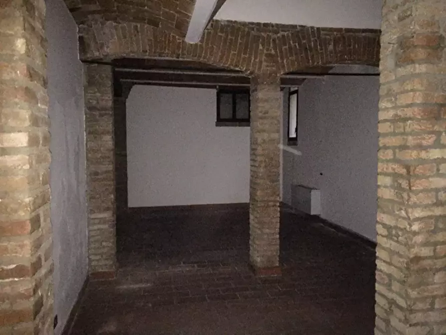 Immagine 4 di Negozio in vendita  in Via Pretorio a Sassuolo