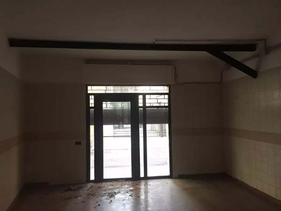Immagine 6 di Negozio in vendita  in Via Pretorio a Sassuolo