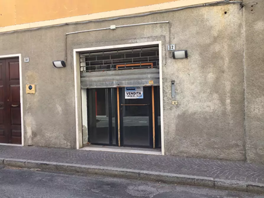 Immagine 7 di Negozio in vendita  in Via Pretorio a Sassuolo