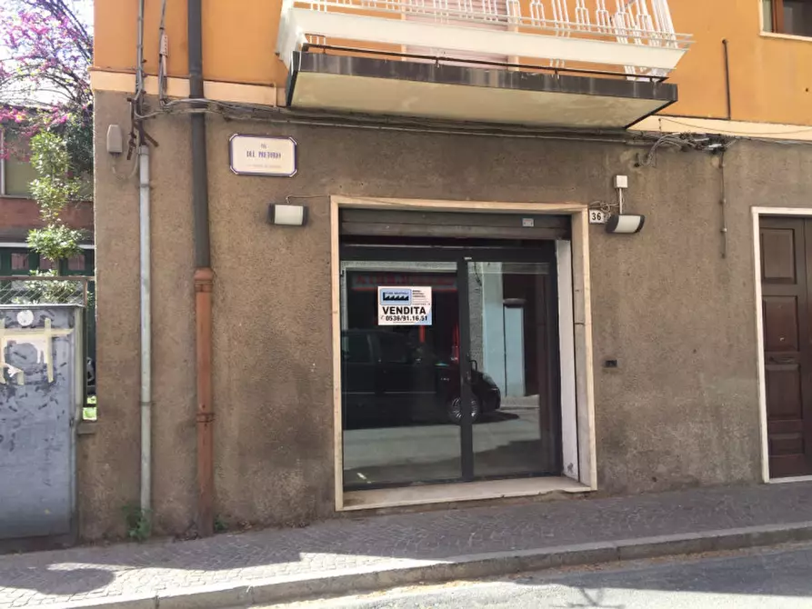 Immagine 6 di Negozio in vendita  in Via Pretorio a Sassuolo