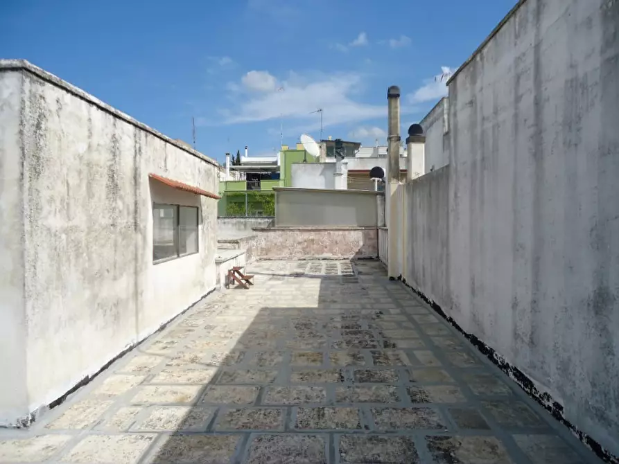 Immagine 11 di Casa indipendente in vendita  in Via Casa Savoia a Parabita