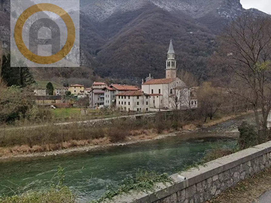 Immagine 17 di Rustico / casale in vendita  a Bassano Del Grappa