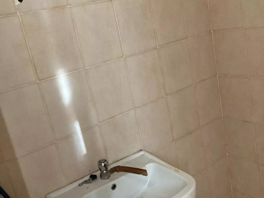 Immagine 5 di Negozio in vendita  in Via Per San Vito a Ceglie Messapico