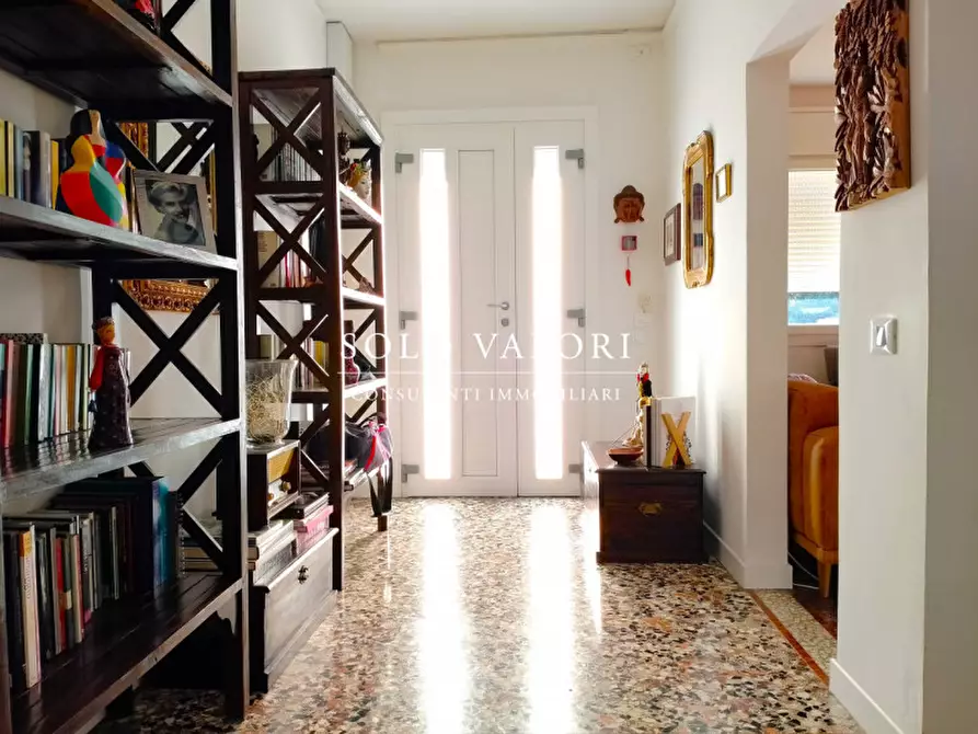 Immagine 7 di Casa bifamiliare in vendita  a Castelfranco Veneto