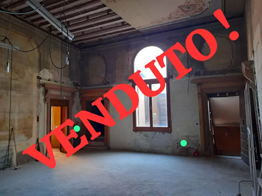 Immagine 1 di Appartamento in vendita  in cannaregio a Venezia