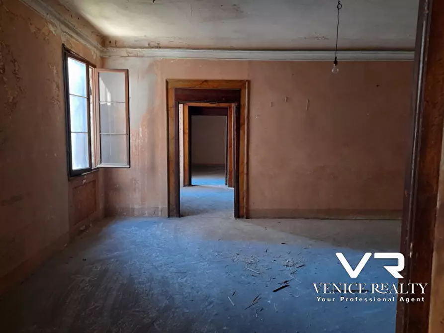 Immagine 13 di Appartamento in vendita  in cannaregio a Venezia