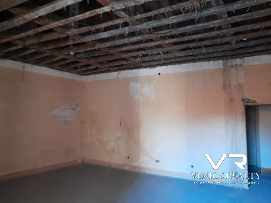 Immagine 16 di Appartamento in vendita  in cannaregio a Venezia