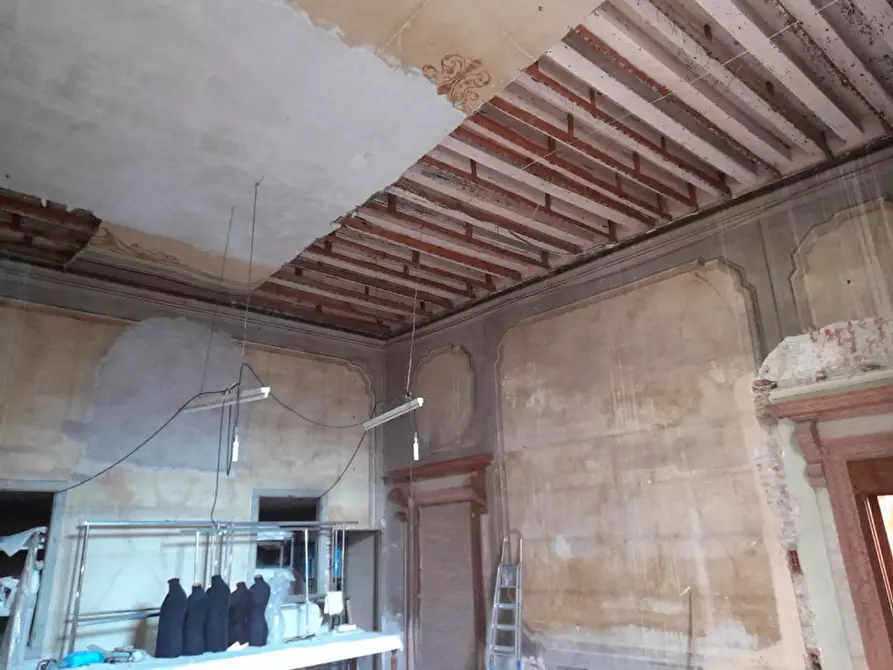 Immagine 19 di Appartamento in vendita  in cannaregio a Venezia